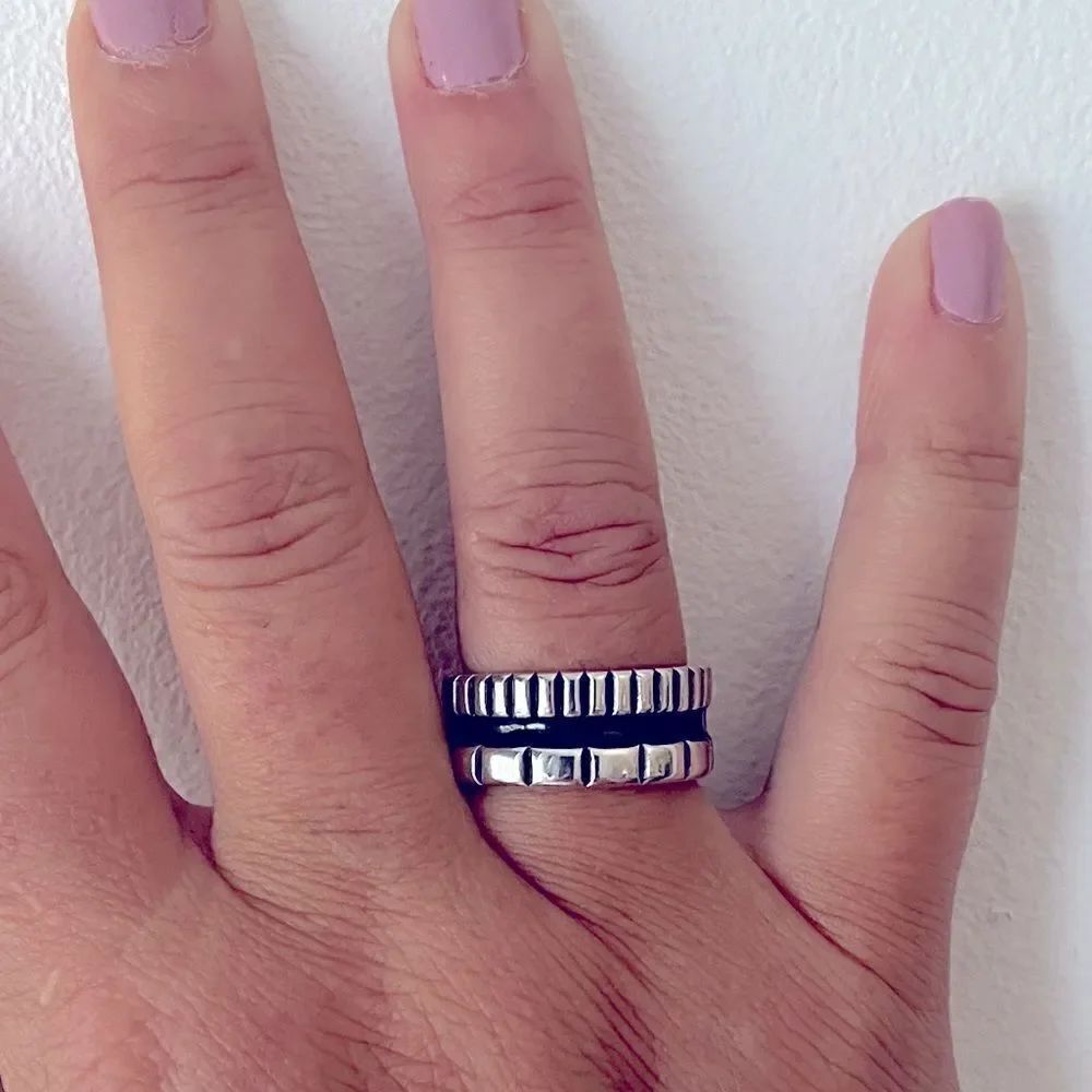 The Black Stripe Ring Adjustable in 925 silver antiqued